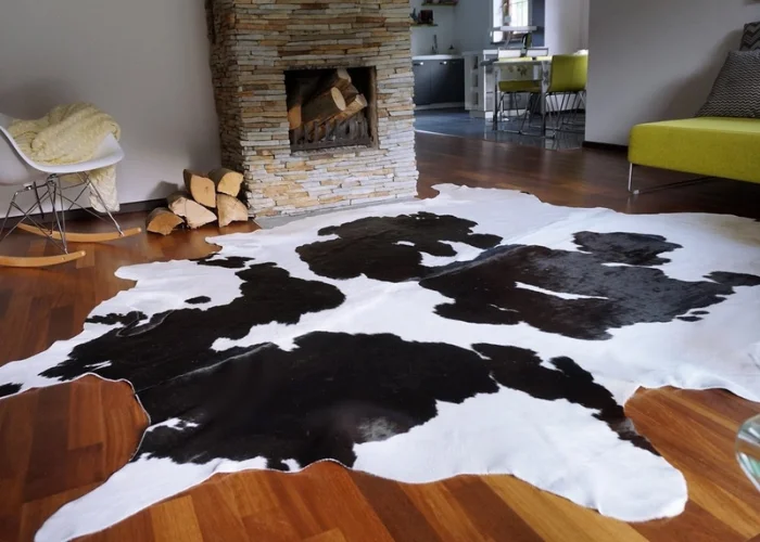 Stylish cowhide rugs Dubai