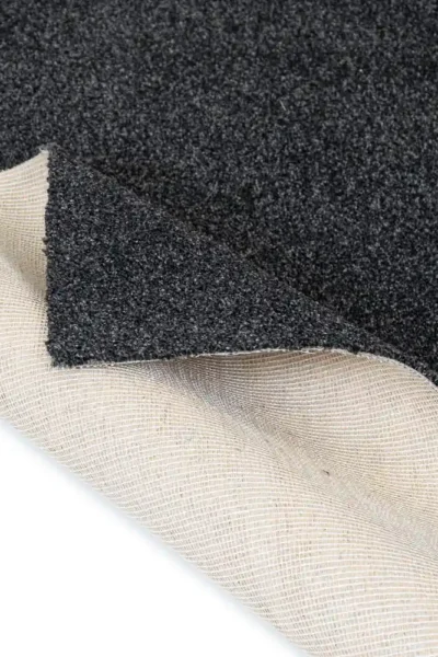 Beige twist carpet in hallway