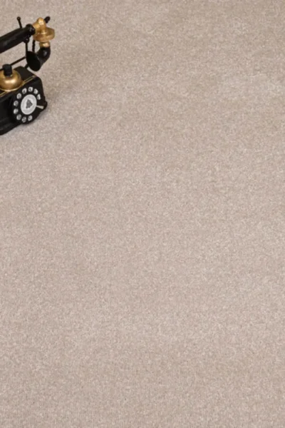 Pearl Beige Verdi Saxony Carpet