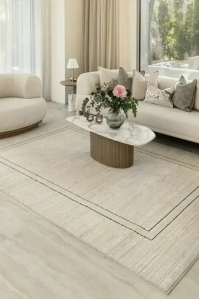 Contrast Black Border Rug img 4