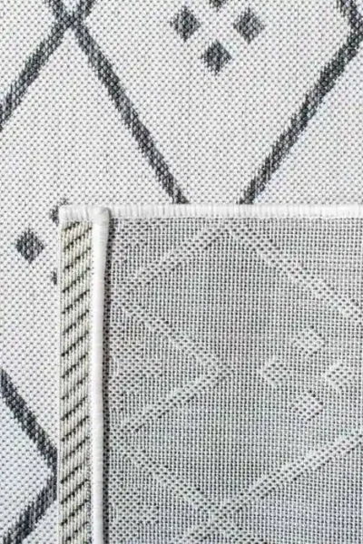 Courtyard Patio Rug img 3