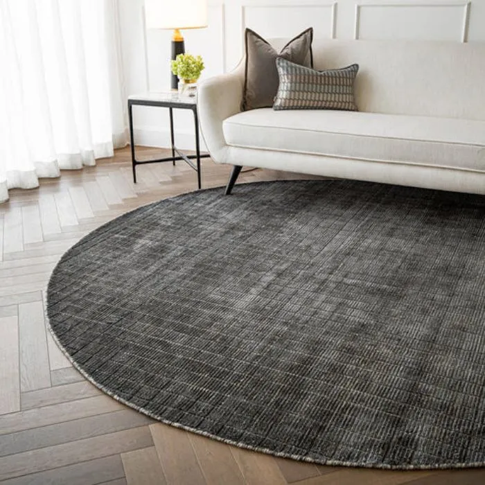 Grid Pattern Round Carpet