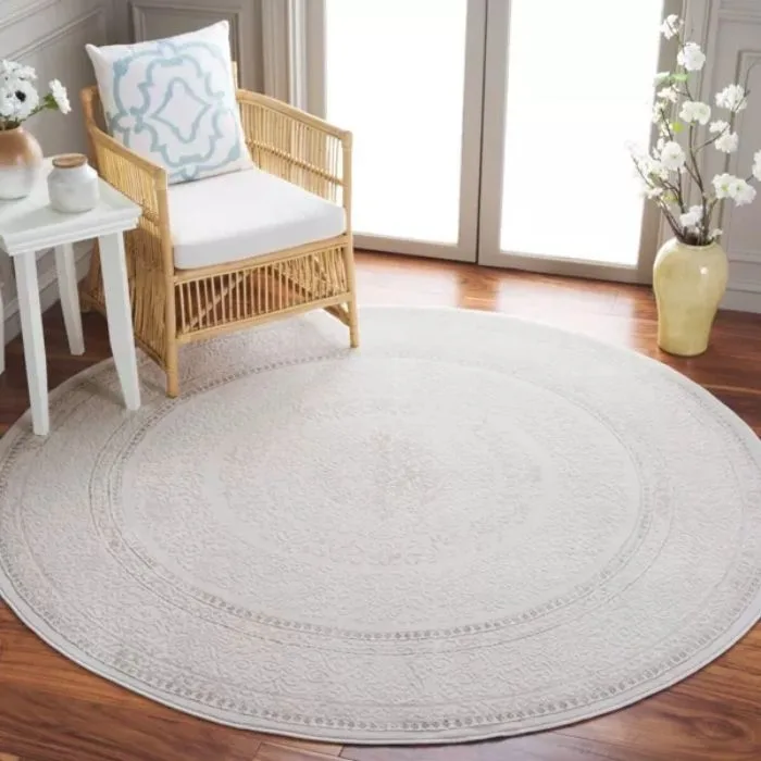 Hanna Loomed Round Rug