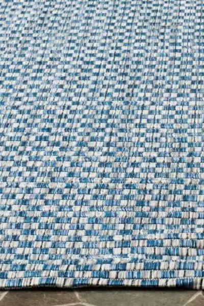 Judi Patio Backyard img 1