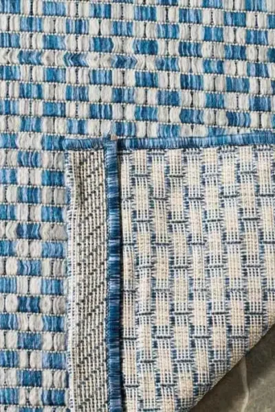 Judi Patio Backyard img 2