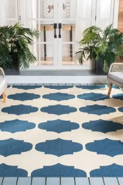 Marilee Courtyard Outdoor Rug