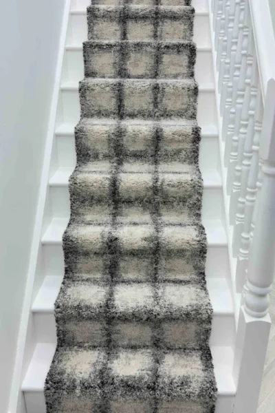 Mehari Black/White Stair Runner
