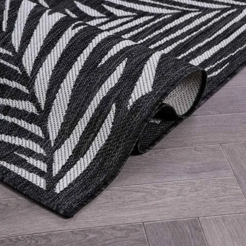 Palm Leaf Outdoor Rug img 2