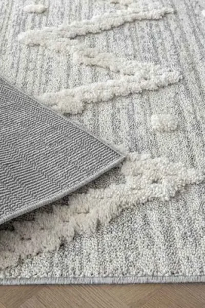Raised Diamond & Dot Rug