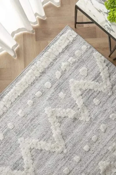 Raised Diamond & Dot Rug img 3