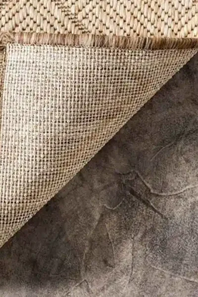 Ray Diamond Outdoor Rug img 3