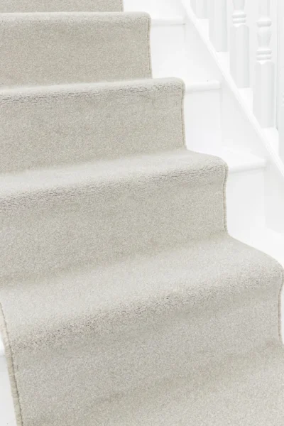 Rustique Ultra Wheat Stair Runner image 3