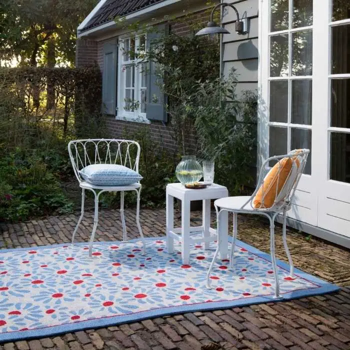 Thorncliff Outdoor Rug