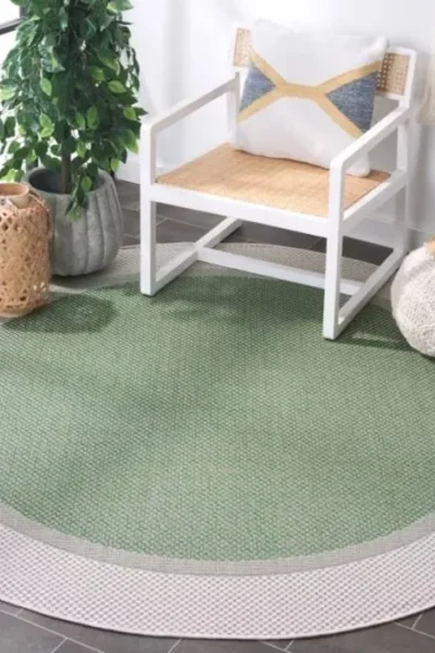 Bermuda Loomed Round Rug