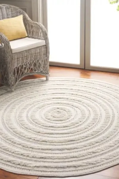 Chloe Loomed Round Rug