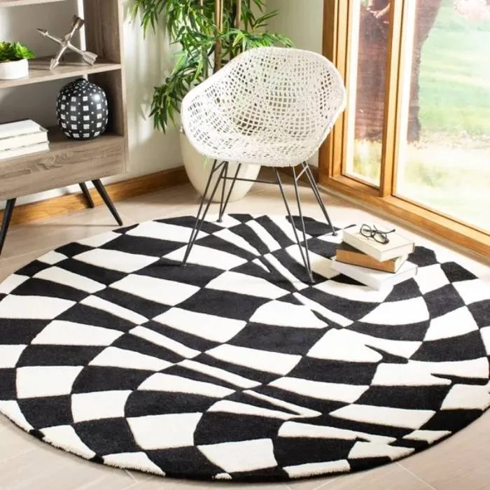 Soho Tufted Round Rug