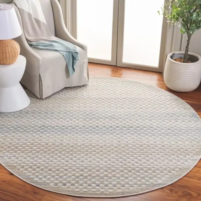 Stella Loomed Round Rug