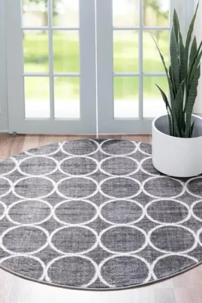 Unique Matrix Trellis Rug