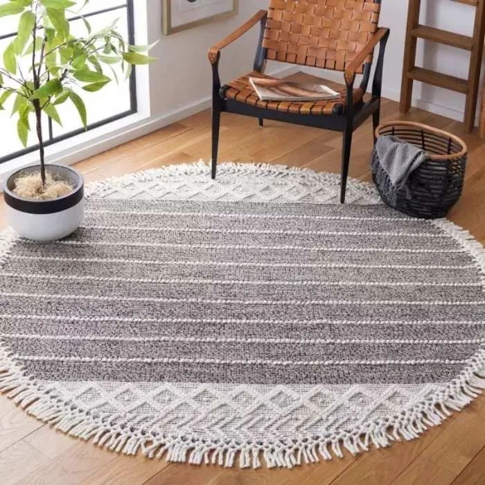 Vermont Loomed Round Rug