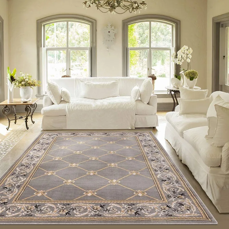 Classic living room carpet Dubai home