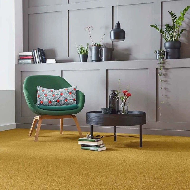 Mustard wall to wall carpet in Dubai modern room