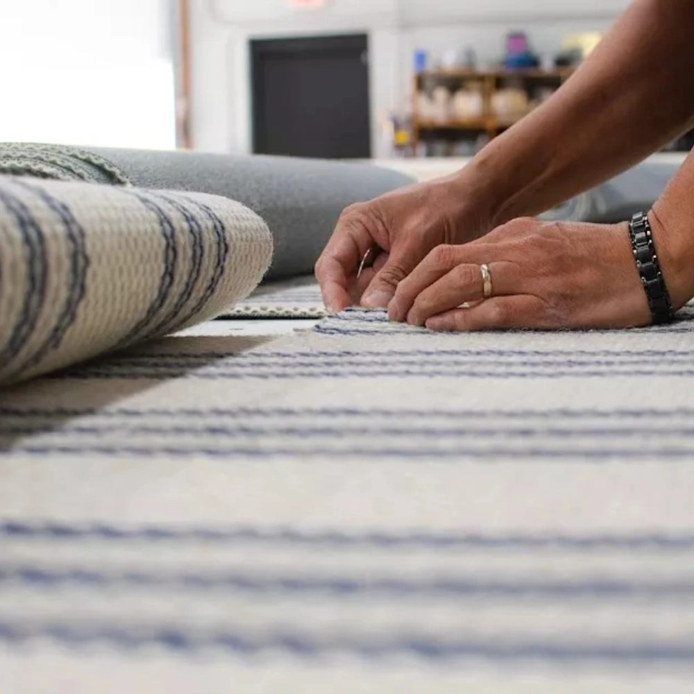 Jute rug setup by professionals